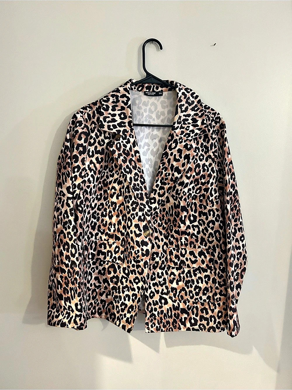 SHEIN CURVE Plus Leopard Print Button Flap Pocket Blazer Leopard Print